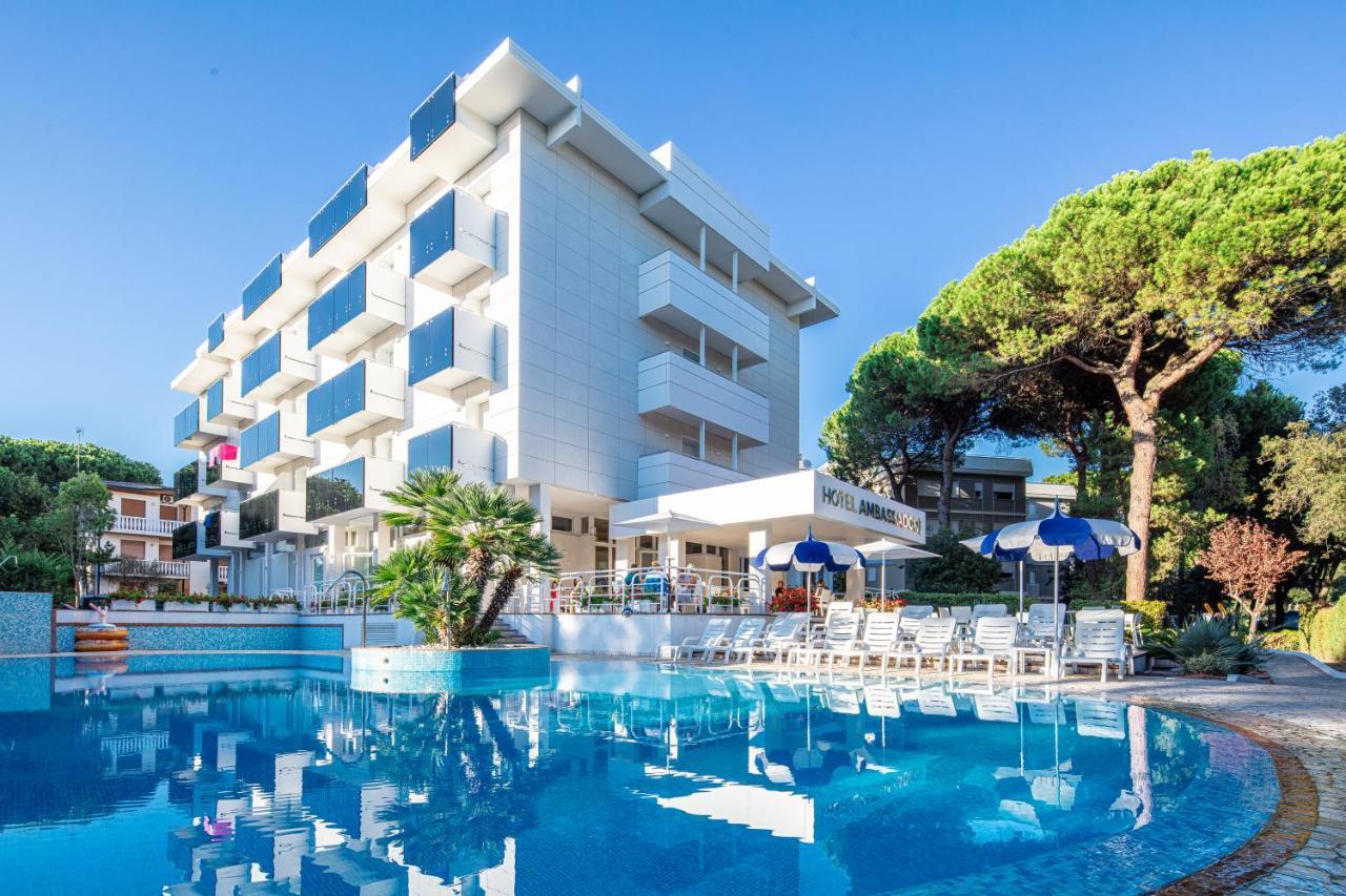 Hotel Ambassador Meuble لينانو سابيادورو المظهر الخارجي الصورة