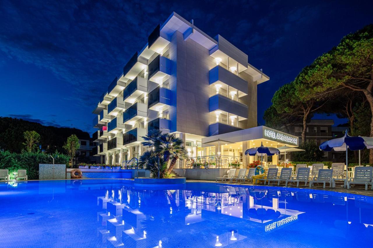 Hotel Ambassador Meuble لينانو سابيادورو المظهر الخارجي الصورة