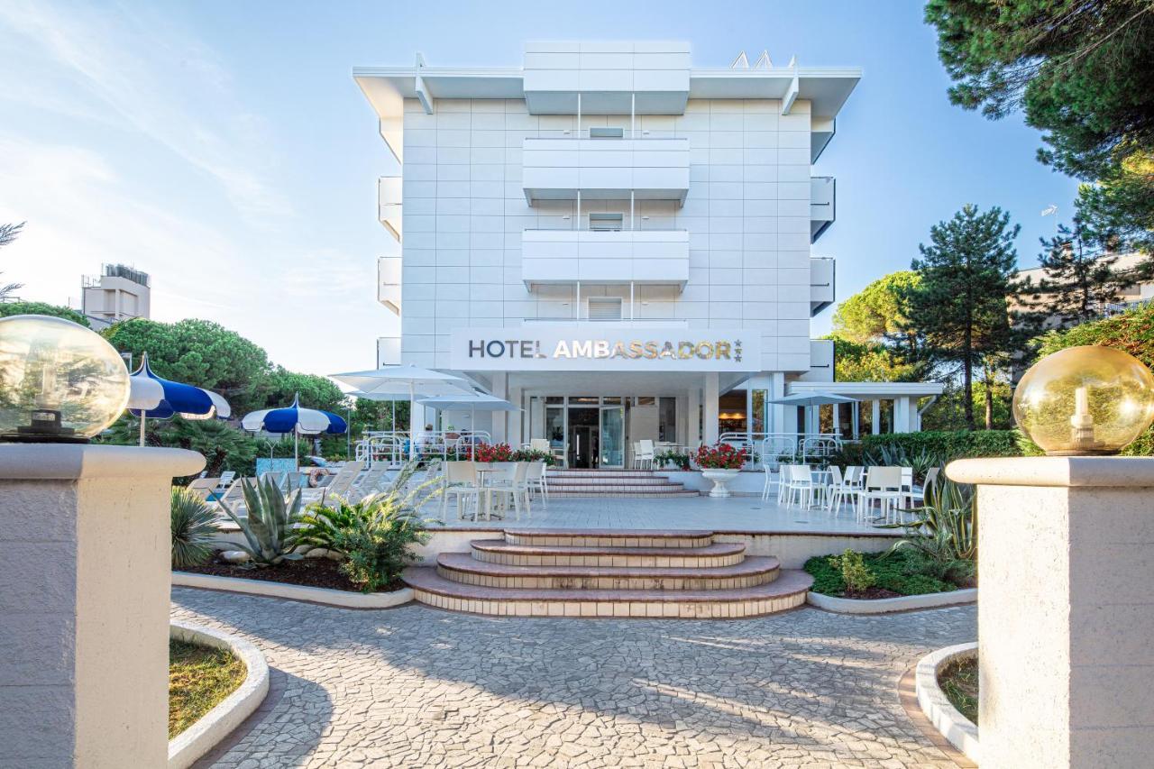 Hotel Ambassador Meuble لينانو سابيادورو المظهر الخارجي الصورة
